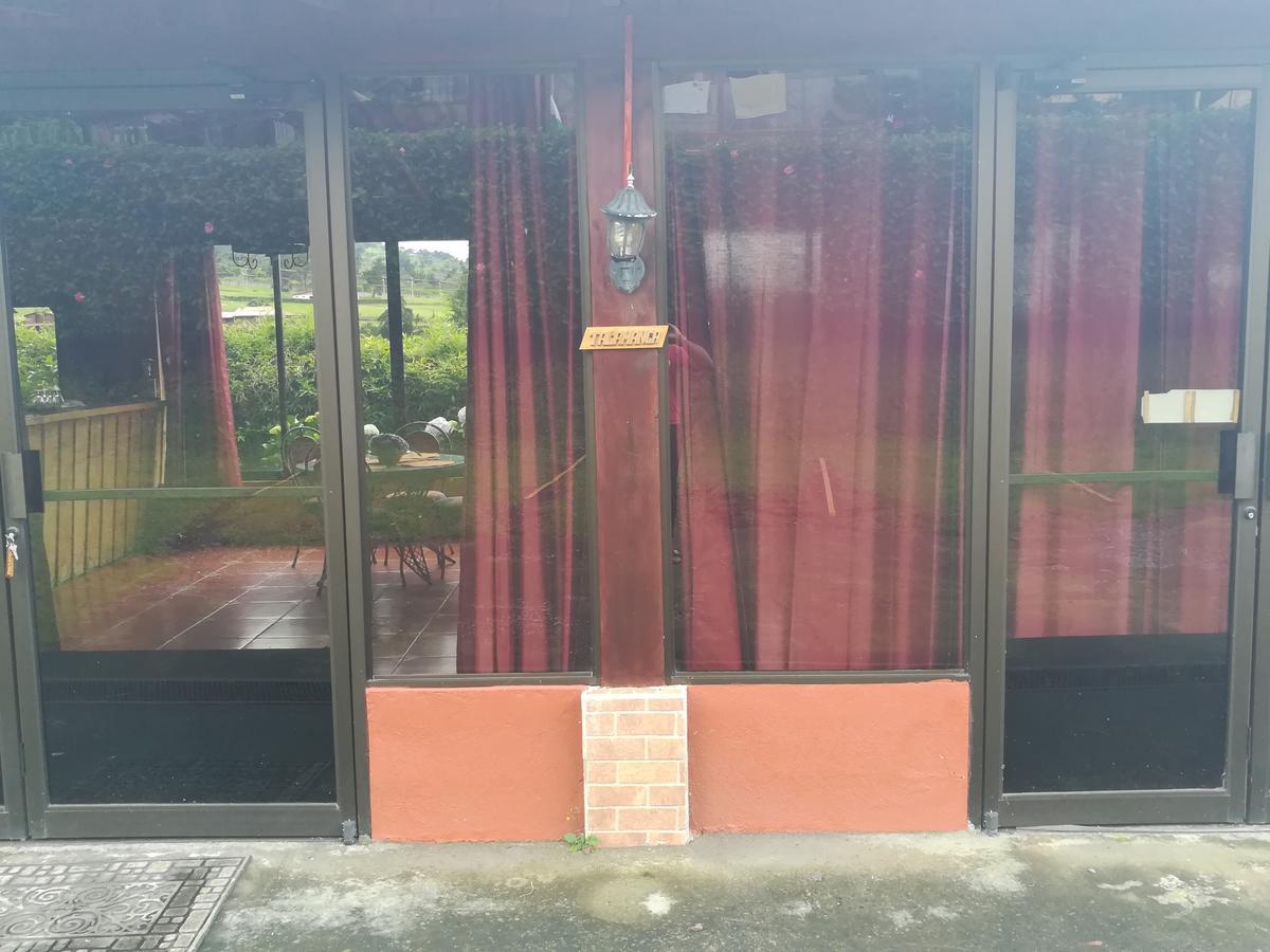 Hotel Chalets Los Volcanes Fraijanes Exterior foto