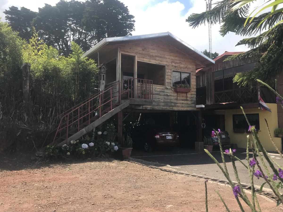 Hotel Chalets Los Volcanes Fraijanes Exterior foto