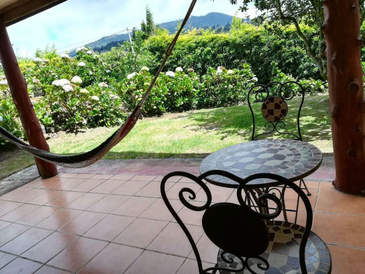 Hotel Chalets Los Volcanes Fraijanes Exterior foto